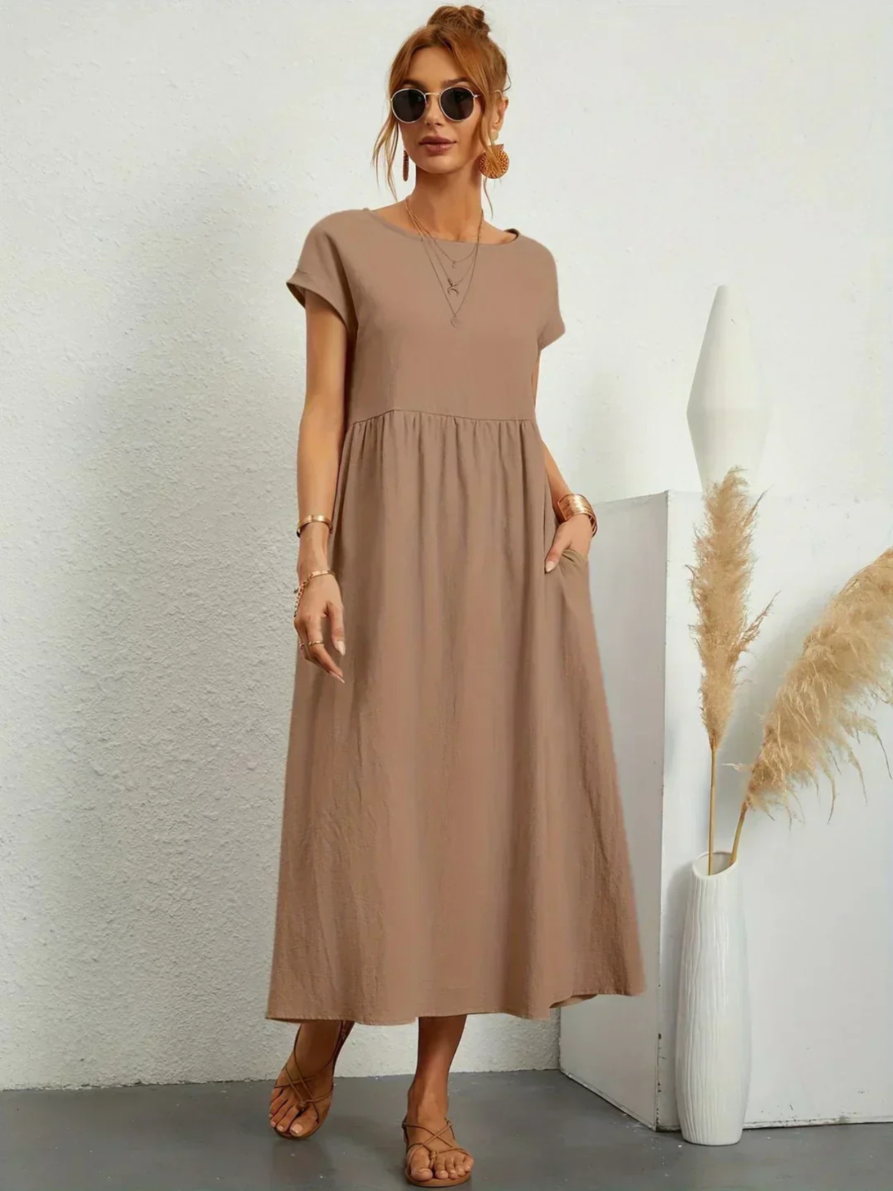 Lone | Elegant kjole med rund hals