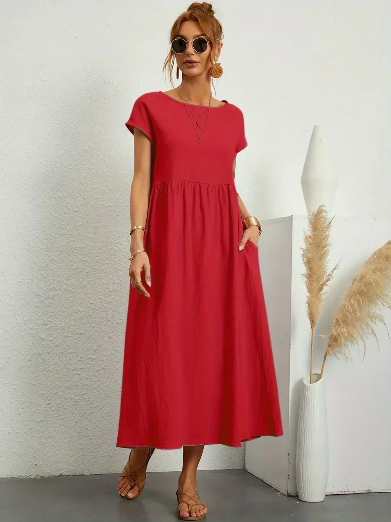 Lone | Elegant kjole med rund hals