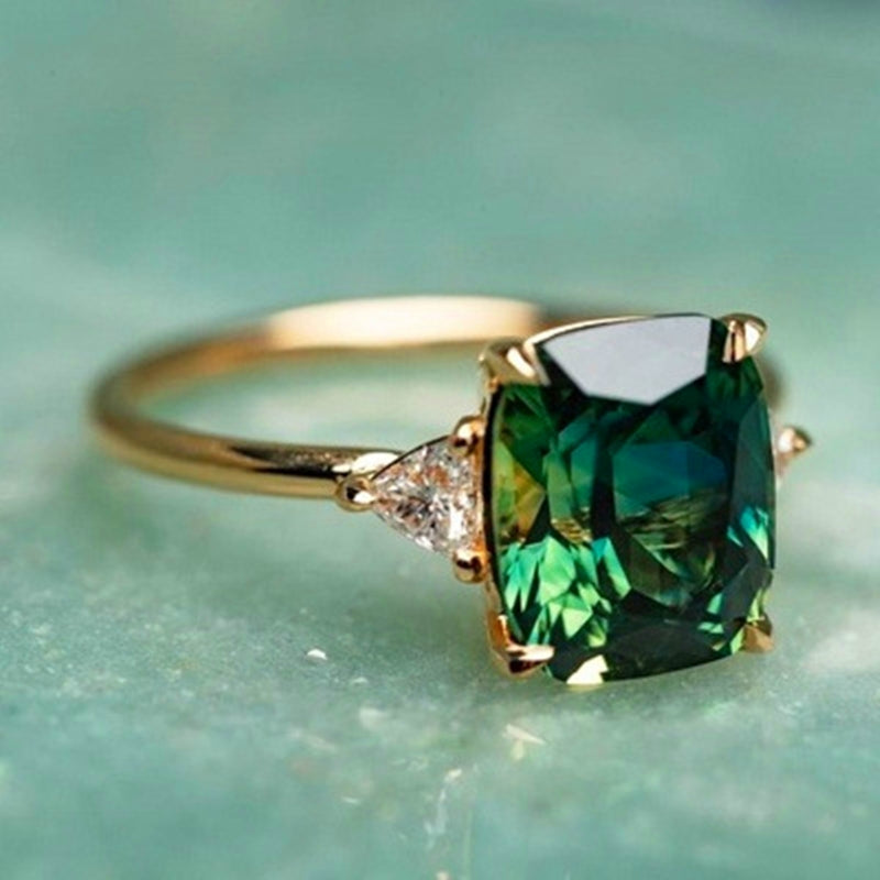 Ring med Grøn Zirconium i Guld