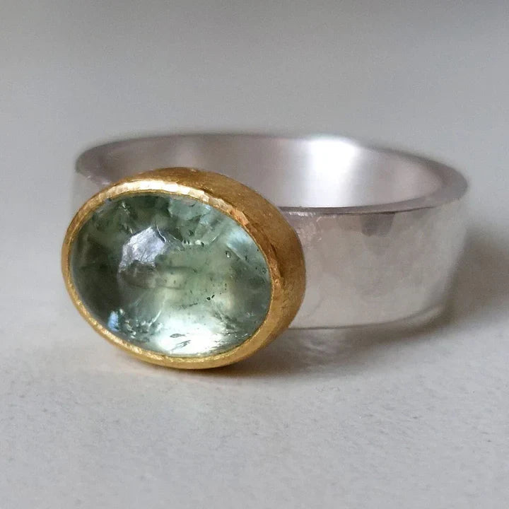 Grøn ring med rund sten, Vintage
